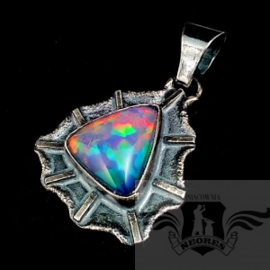 BARWNE MARZENIE- OPAL