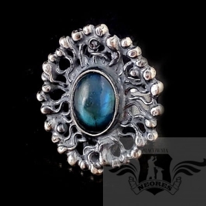 LABRADORYT W GAŁĄZKACH SERBRA