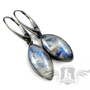 KSIĘŻYCOWE MARKIZY