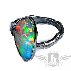 KAMELEON O TĘCZY BARW- OPAL