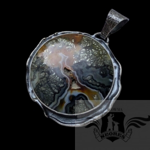 BAŚNIOWY MEDALION Z MARKASYTEM