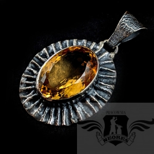 CYTRYN W PROMIENIACH SREBRA