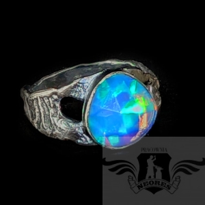 FASETOWANY OPAL
