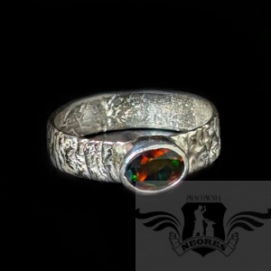 OPAL CZARNY
