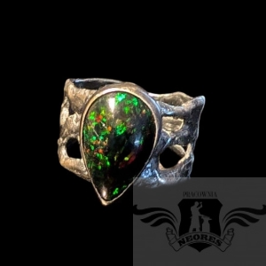 BLACK ELEGANCE- OPAL