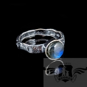 DELIKATNY LABRADORYT