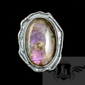 FIOLETOWY LABRADORYT