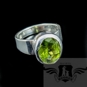 SZLACHETNY PERIDOT