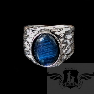 BAROCCO- SYGNET Z LABRADORYTEM