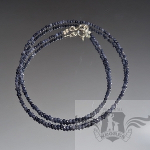 NASZYJNIK- DELIKATNE SZAFIRY