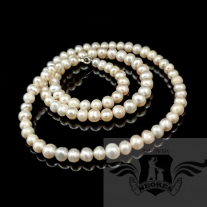 NASZYJNIK- ELEGANCKIE DŁUGIE PERŁY