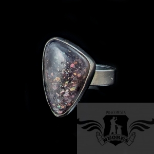 IOLIT ISKRZĄCY SŁOŃCEM