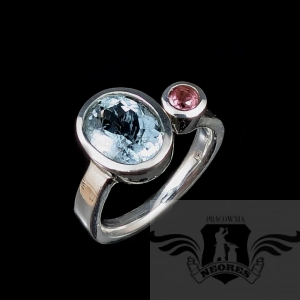 AKWAMARYN Z RÓŻOWYM TURMALINEM