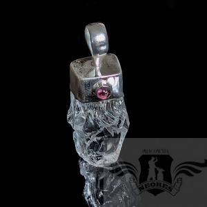 BAŚNIOWY KRYSZTAŁ I TURMALIN